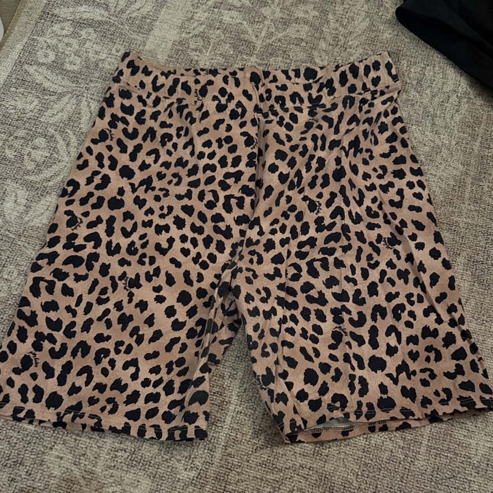 Leopard Print Shorts - Picture 2 of 7
